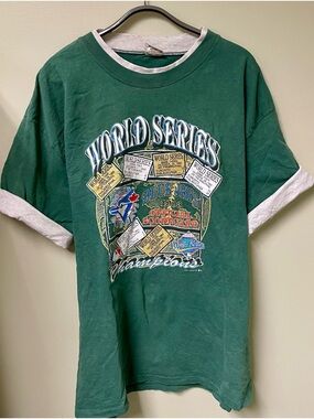 1993 Blue Jays World Series Graphic Tee- Men’s size XL